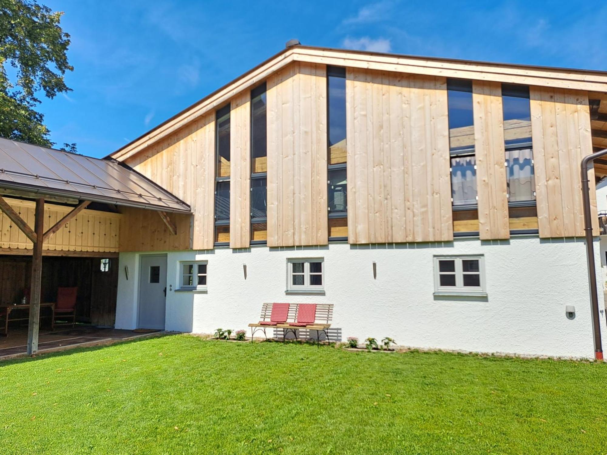 Neu! Ferienwohnungen Im Lueftlmalereck, Hennalahaus Oberammergau Exterior photo